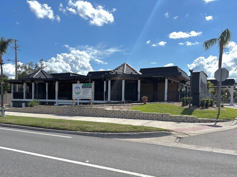 7500 International Dr, Orlando, FL à louer - Photo du bâtiment - Image 3 de 9