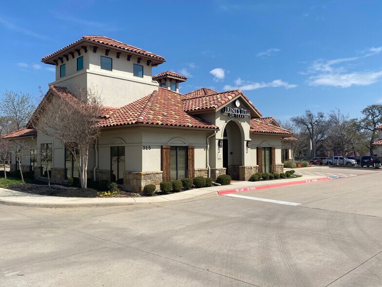 300 Morrison Park Dr, Southlake, TX à louer - Photo du bâtiment - Image 3 de 14