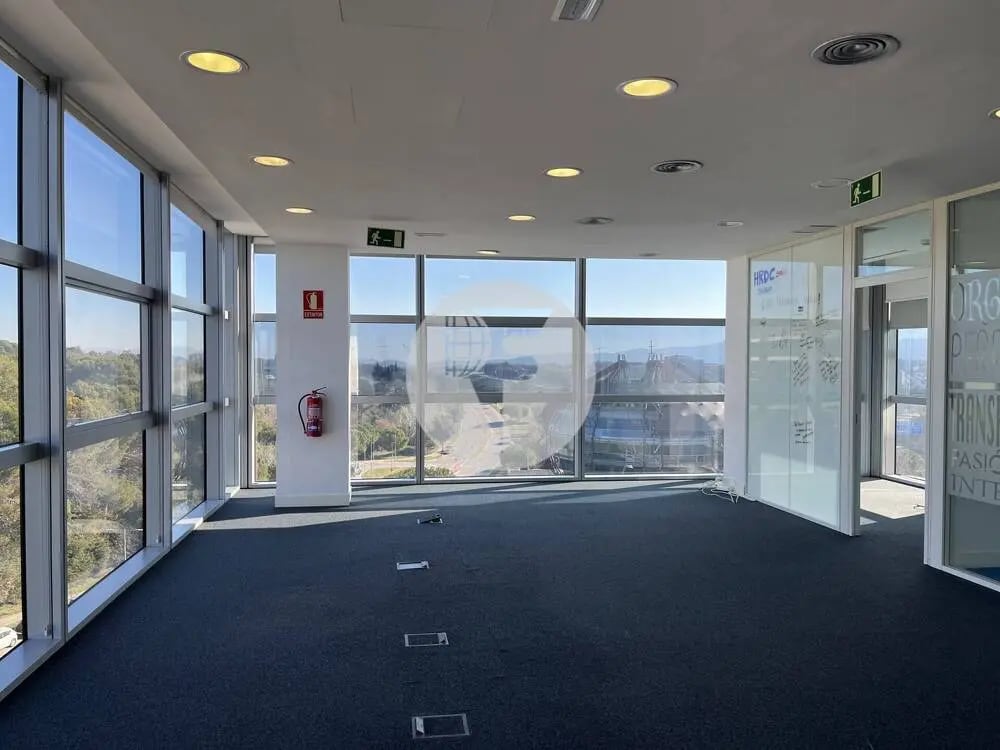 Office in Sant Cugat del Vallès, Barcelona for lease Interior Photo- Image 1 of 13