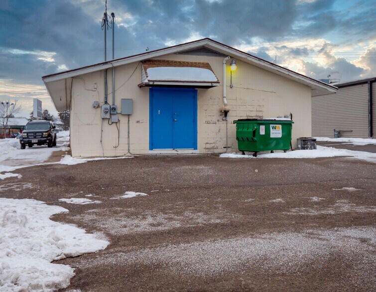 257 Division St, Stevens Point, WI à vendre - Photo du bâtiment - Image 2 de 23