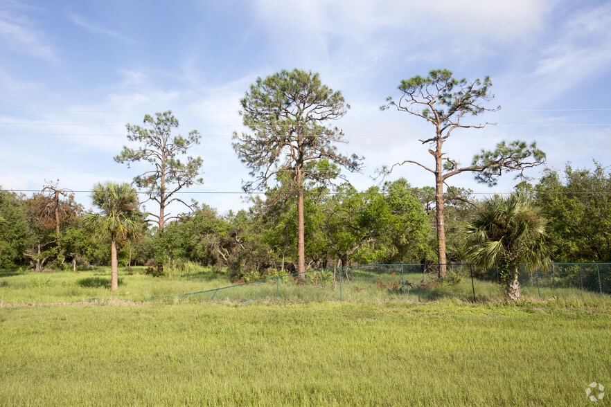 2490 W SR 80, LaBelle, FL for sale - Primary Photo - Image 1 of 9