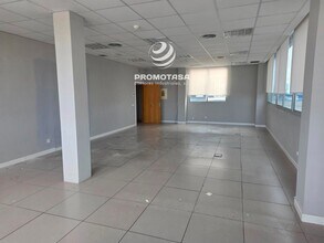 Bureau dans Rivas-Vaciamadrid, Madrid à louer Photo intérieure- Image 2 de 5