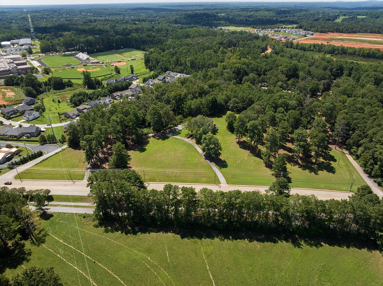 755 N Main St, Travelers Rest, SC à vendre - Photo du bâtiment - Image 2 de 2