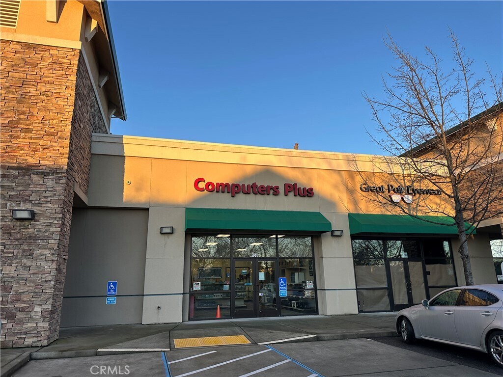 2477 Forest Ave, Chico, CA for lease Primary Photo- Image 1 of 8