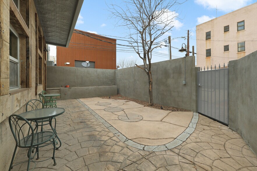 315 E Andy Devine Ave, Kingman, AZ à vendre - Photo du bâtiment - Image 3 de 11