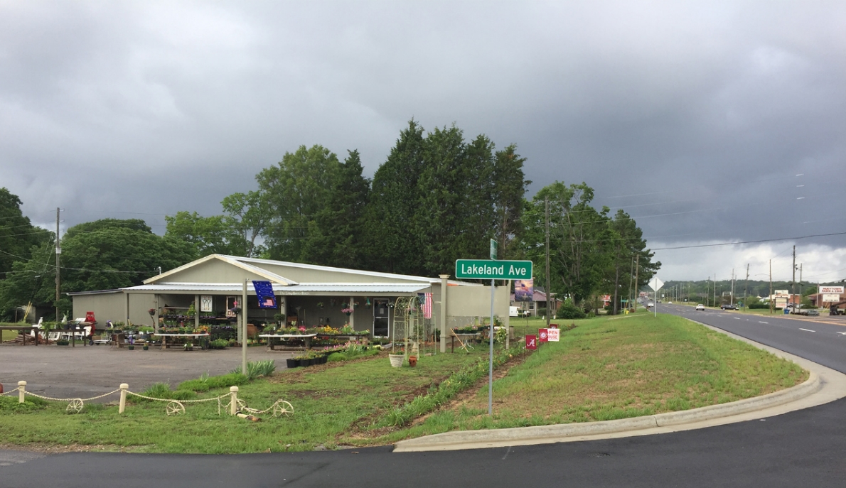 828 Brooklane Dr, Hueytown, AL for sale Primary Photo- Image 1 of 1