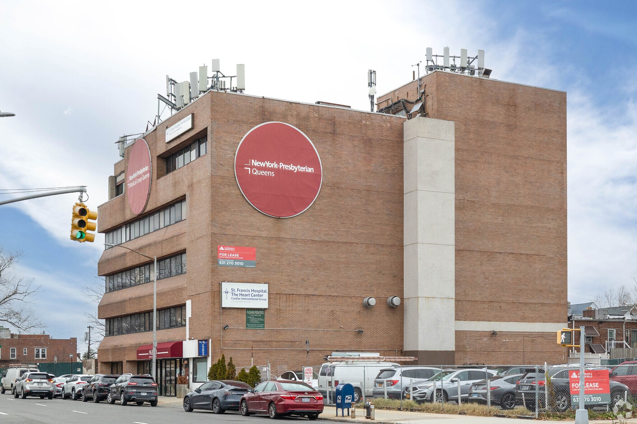 163-03 Horace Harding Expy, Fresh Mdws, Fresh Meadows, NY à vendre Photo principale- Image 1 de 21