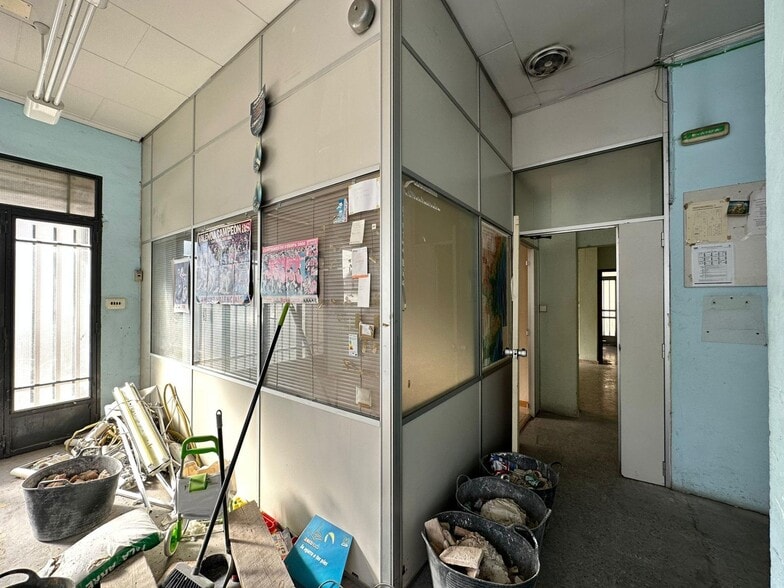 Retail in Carlet for lease - Building Photo - Image 3 of 8