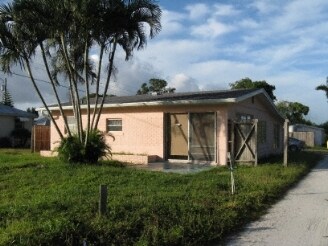 3240 SE Kanner Hwy, Stuart, FL à vendre Photo principale- Image 1 de 3