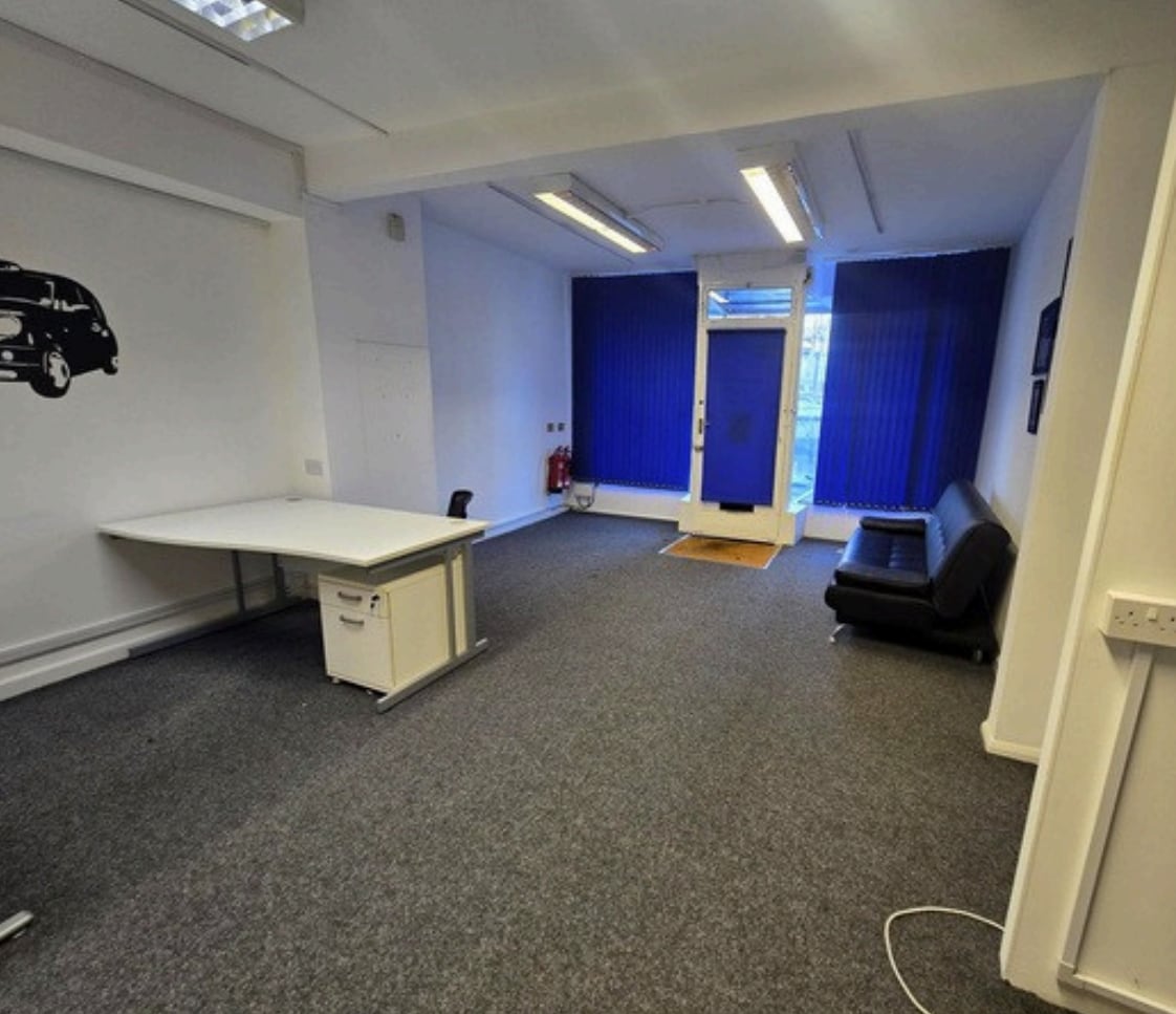 18 Brighton Rd, Worthing for lease Interior Photo- Image 1 of 2