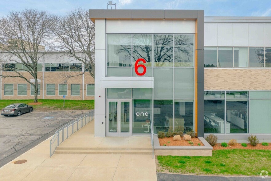 6 Crosby Dr, Bedford, MA for lease - Building Photo - Image 2 of 5