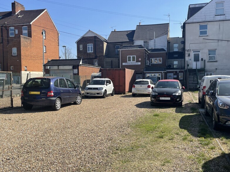 187 Lynchford Rd, Farnborough à vendre - Photo du bâtiment - Image 3 de 3