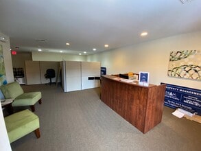 117 N Gold Dr, Robbinsville, NJ for lease Building Photo- Image 2 of 8