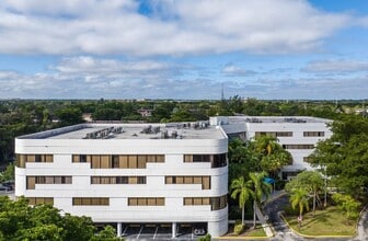 9050 Pines Blvd, Pembroke Pines, FL for lease Building Photo- Image 1 of 13