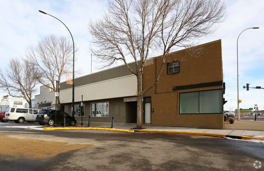 5004 Highway 2A, Lacombe, AB à vendre - Photo principale - Image 1 de 2