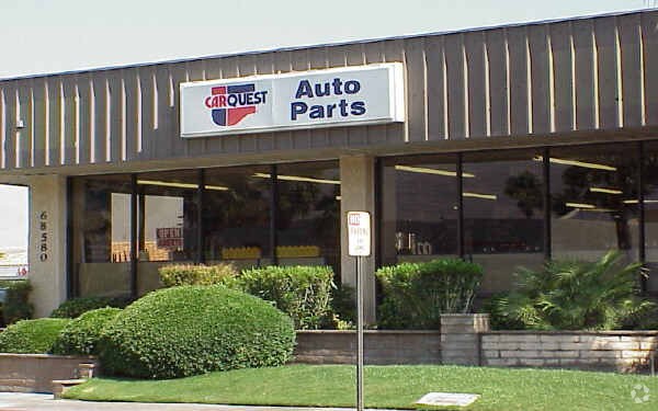 68580 Ramon Rd, Cathedral City, CA à vendre - Photo principale - Image 2 de 3