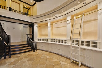 9625-9647 Brighton Way, Beverly Hills, CA à louer Photo intérieure- Image 2 de 9