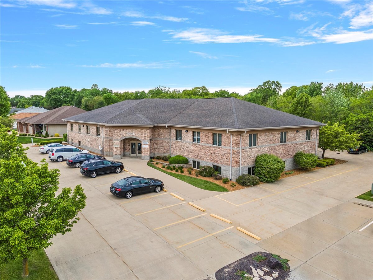 1905 Montana Dr, Springfield, IL for lease Building Photo- Image 1 of 4