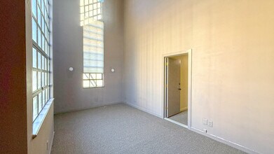 2395-2399 Shattuck Ave, Berkeley, CA for lease Interior Photo- Image 2 of 11