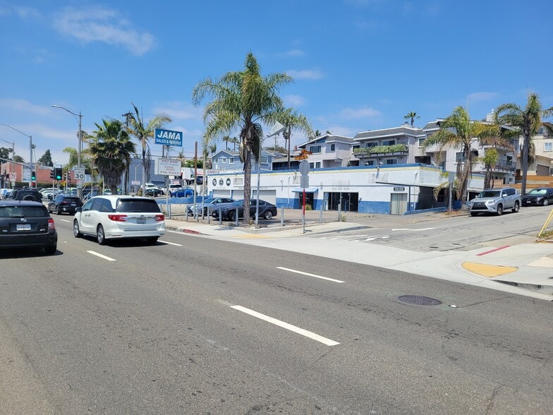 700 Pacific Coast Hwy, Hermosa Beach, CA à louer - Photo du bâtiment - Image 3 de 3