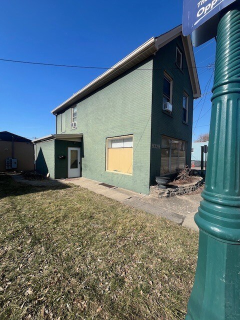 9329 Reading Rd, Reading, OH à louer Photo principale- Image 1 de 5