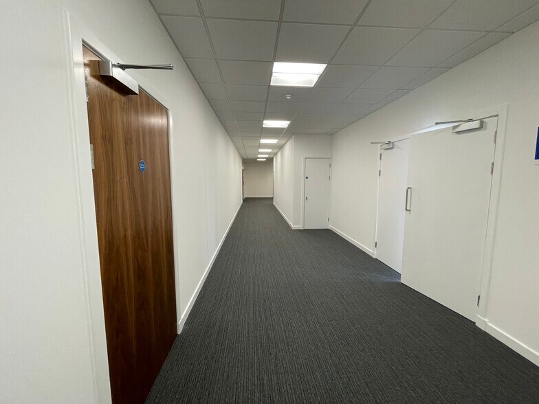 Almondvale Way, Livingston à louer - Photo du bâtiment - Image 3 de 4