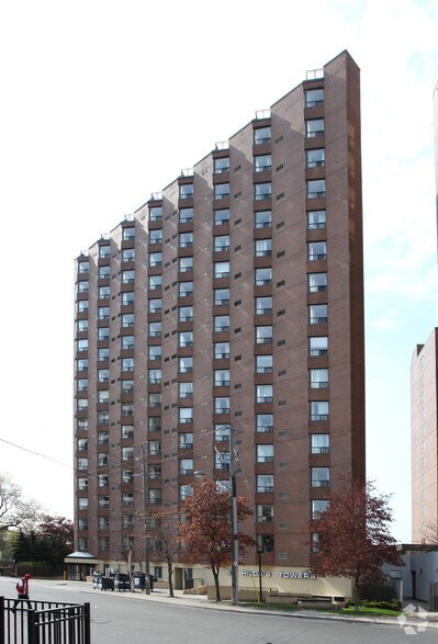 800 Vaughan Rd, Toronto, ON à louer - Photo du bâtiment - Image 2 de 2