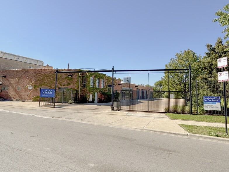 1000 N North Branch St, Chicago, IL à louer - Photo du bâtiment - Image 1 de 10