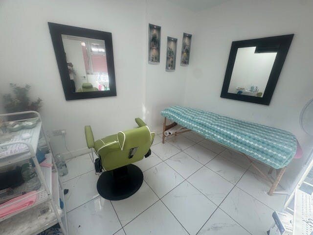 33 Camden High St, Londres à vendre - Photo du bâtiment - Image 3 de 9