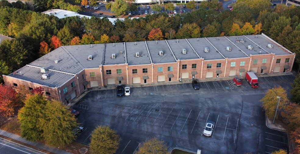 5292 Oakdale Rd SE, Smyrna, GA for sale - Primary Photo - Image 1 of 6