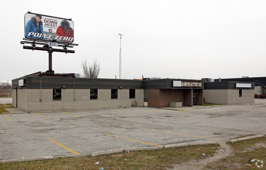 364 Evans Ave, Toronto, ON for lease - Building Photo - Image 2 of 2