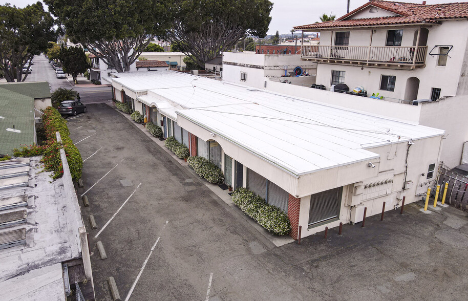 422 N Milpas St, Santa Barbara, CA for lease - Primary Photo - Image 1 of 8