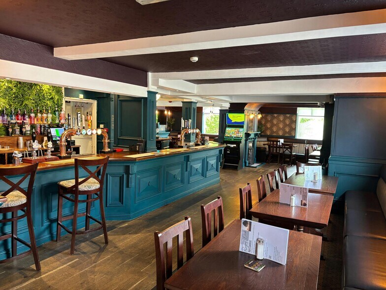 496 Oldham Rd, Manchester à vendre - Photo intérieure - Image 3 de 18