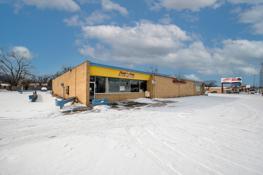 1720-1724 N Rand Rd, Palatine, IL for sale - Building Photo - Image 2 of 8