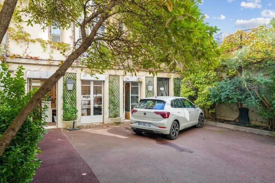 51 Rue Ampère, Paris à louer - Photo du bâtiment - Image 3 de 22