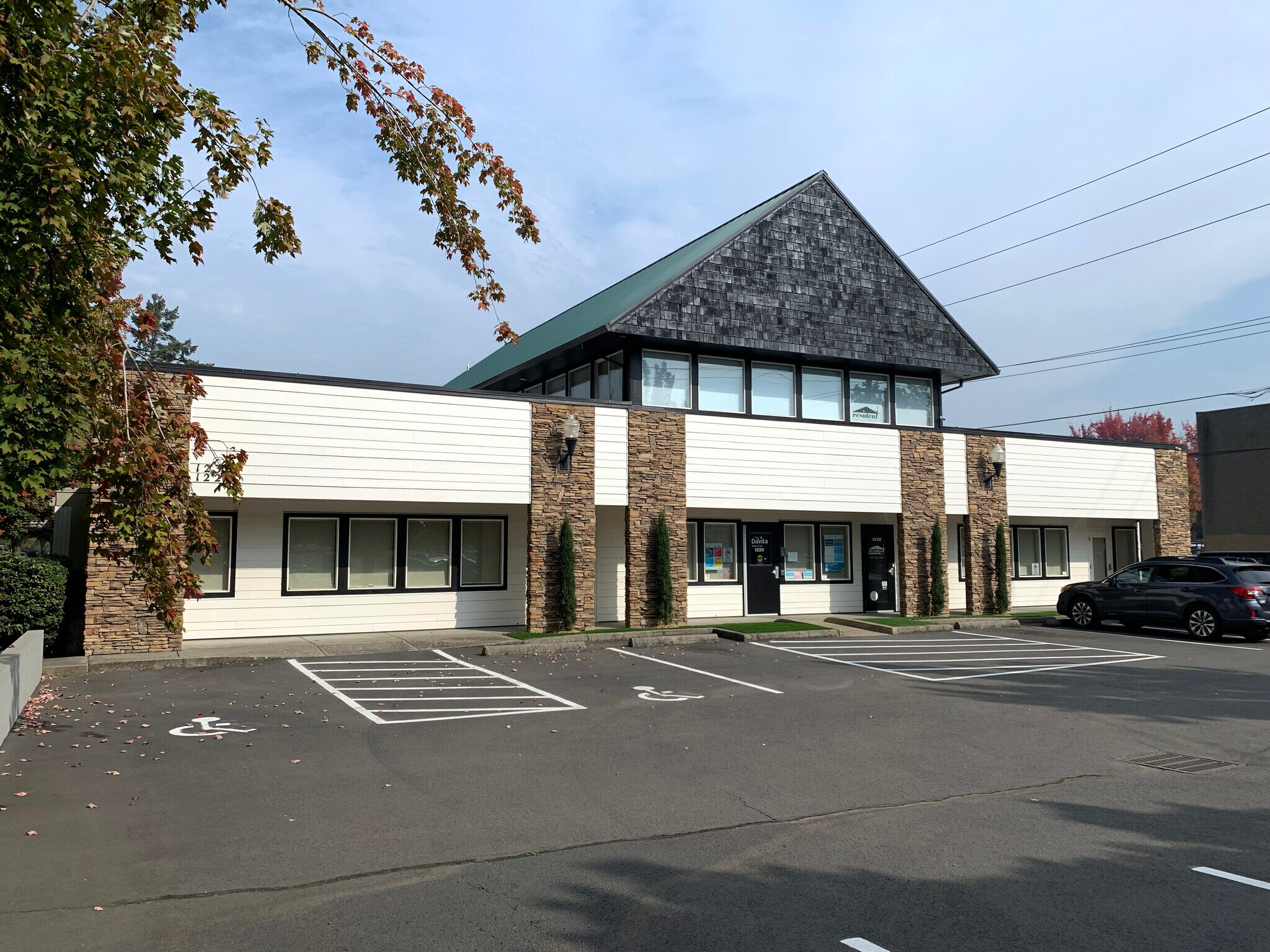 1220 Liberty St NE, Salem, OR for lease Primary Photo- Image 1 of 8