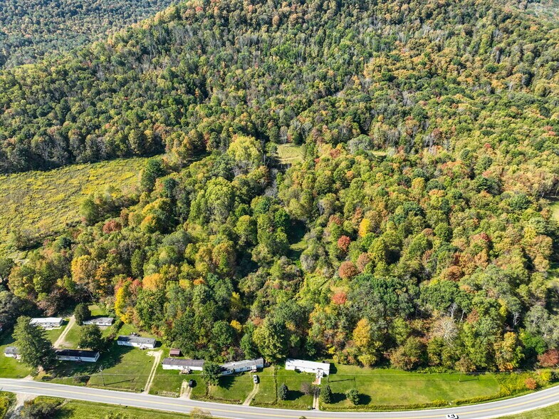 649 Bolivar Dr, Bradford, PA à vendre - Photo du bâtiment - Image 3 de 25