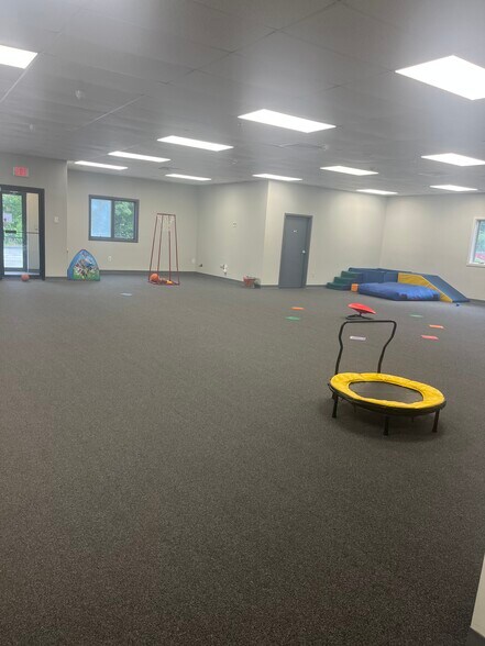 81 Welby Rd, New Bedford, MA à louer - Autre - Image 3 de 12