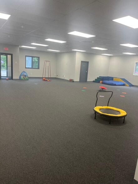 81 Welby Rd, New Bedford, MA for lease - Other - Image 3 of 12