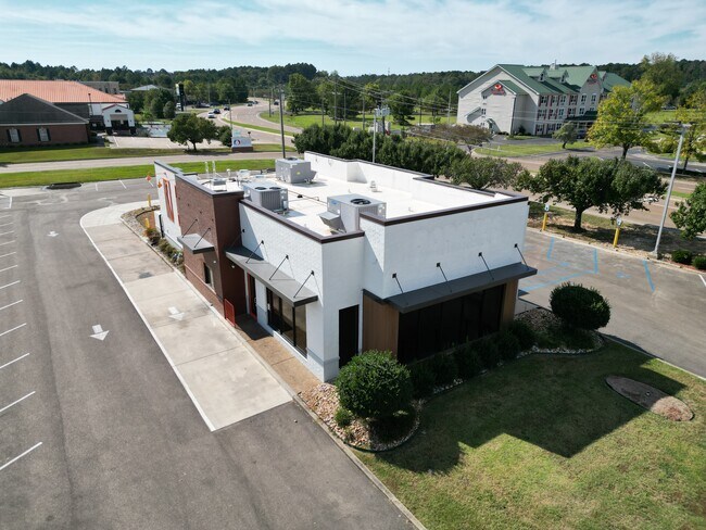 Plus de détails pour 1000 Top St, Flowood, MS - Commerce de détail à louer