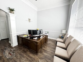 8833 Perimeter Park Blvd, Jacksonville, FL à louer Photo intérieure- Image 2 de 5