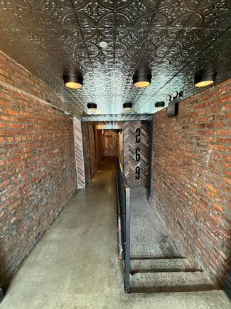 More details for 269-271 Meserole St, Brooklyn, NY - Retail for Lease