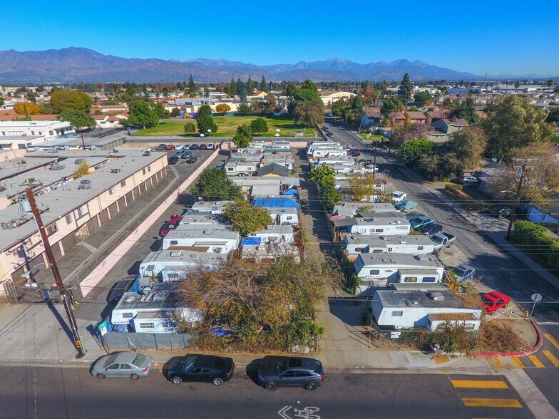 11949-11951 Magnolia St, El Monte, CA à vendre - A rien - Image 1 de 9