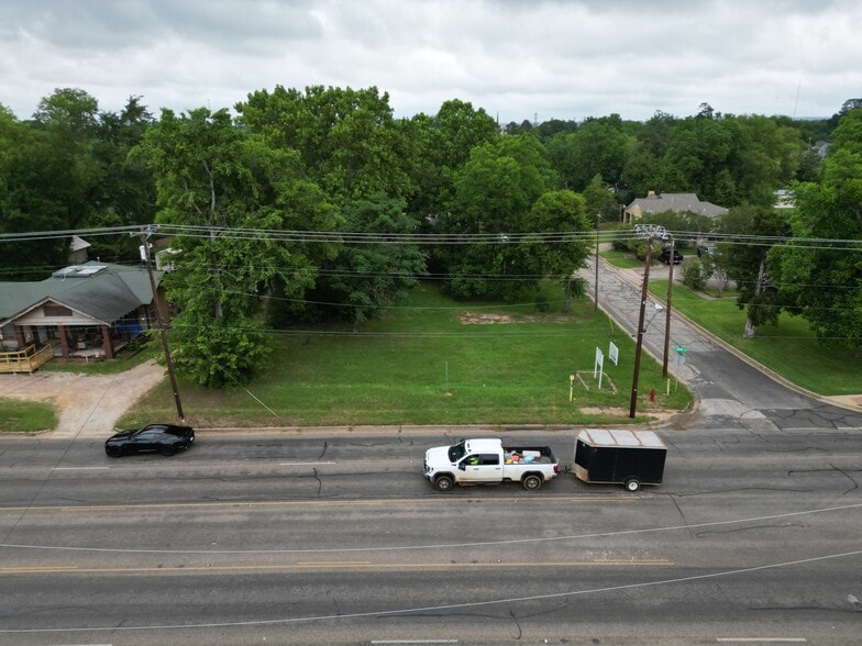 1320 E Front St, Tyler, TX for sale - Aerial - Image 3 of 5