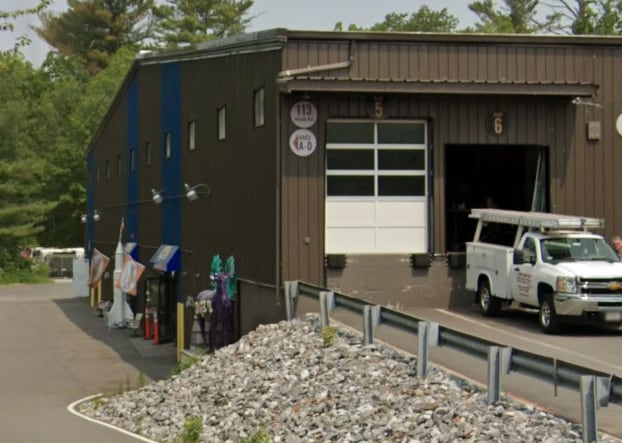 113 Hillside Ave, Londonderry, NH for lease - Building Photo - Image 1 of 3