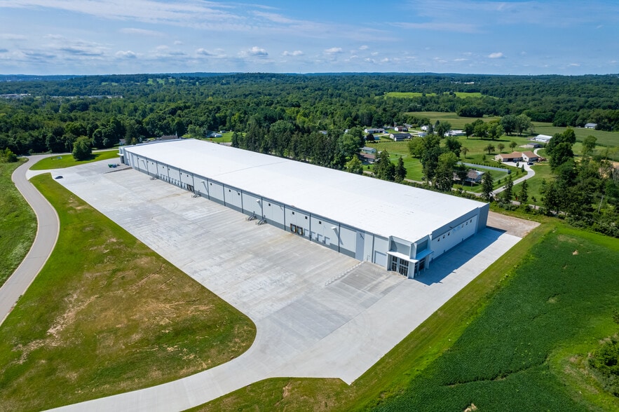 1750 Airport West Rd, Mansfield, OH for sale - Building Photo - Image 2 of 10