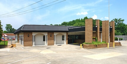 1060 Franklin Rd, Marietta, GA à louer Photo du bâtiment- Image 1 de 2