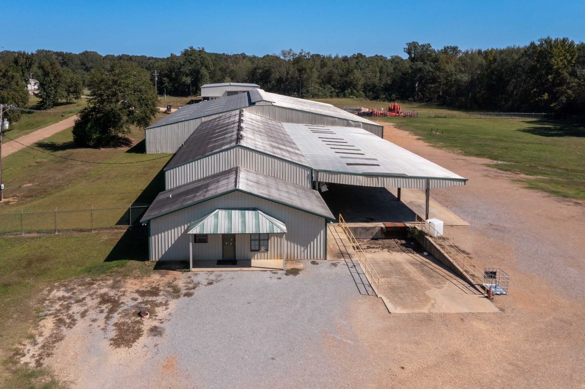 1485 Industrial Dr, Bolton, MS for lease Building Photo- Image 1 of 16