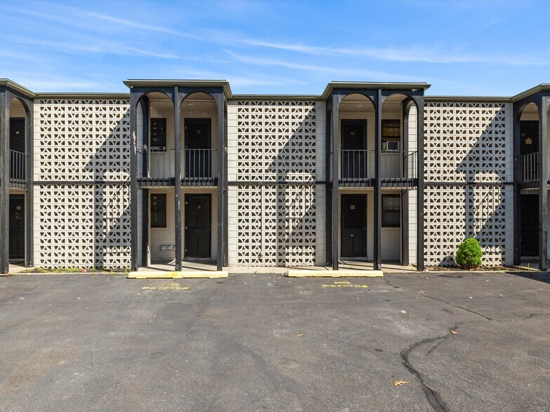 1001 W Parrish Ave, Owensboro, KY à vendre - Photo du bâtiment - Image 2 de 28