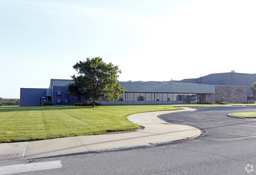 1899 N Wilkinson Way, Perrysburg, OH for sale - Building Photo - Image 3 of 6